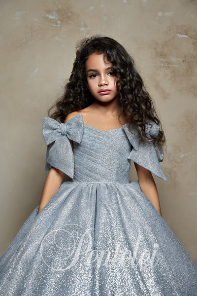 Ball gown for 3 years old girl best sale