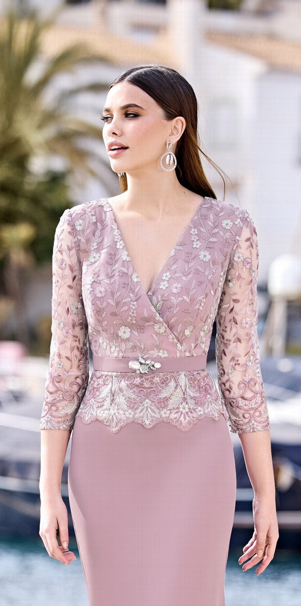 Aptitud Acusador Anuncio Sonia Pena 1230004A V-Neckline Embroidered Evening Gown – Sparkly Gowns